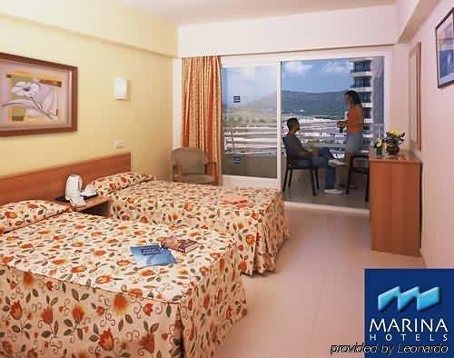 Fergus Pax- Adults Only Hotell 3*