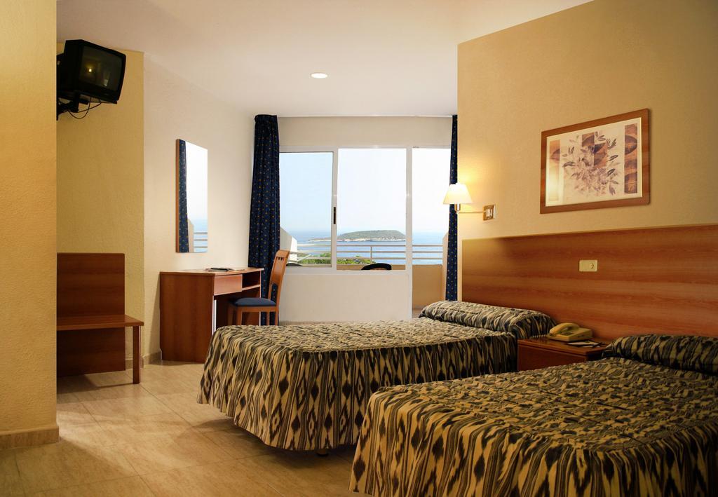 Hotell Fergus Pax- Adults Only